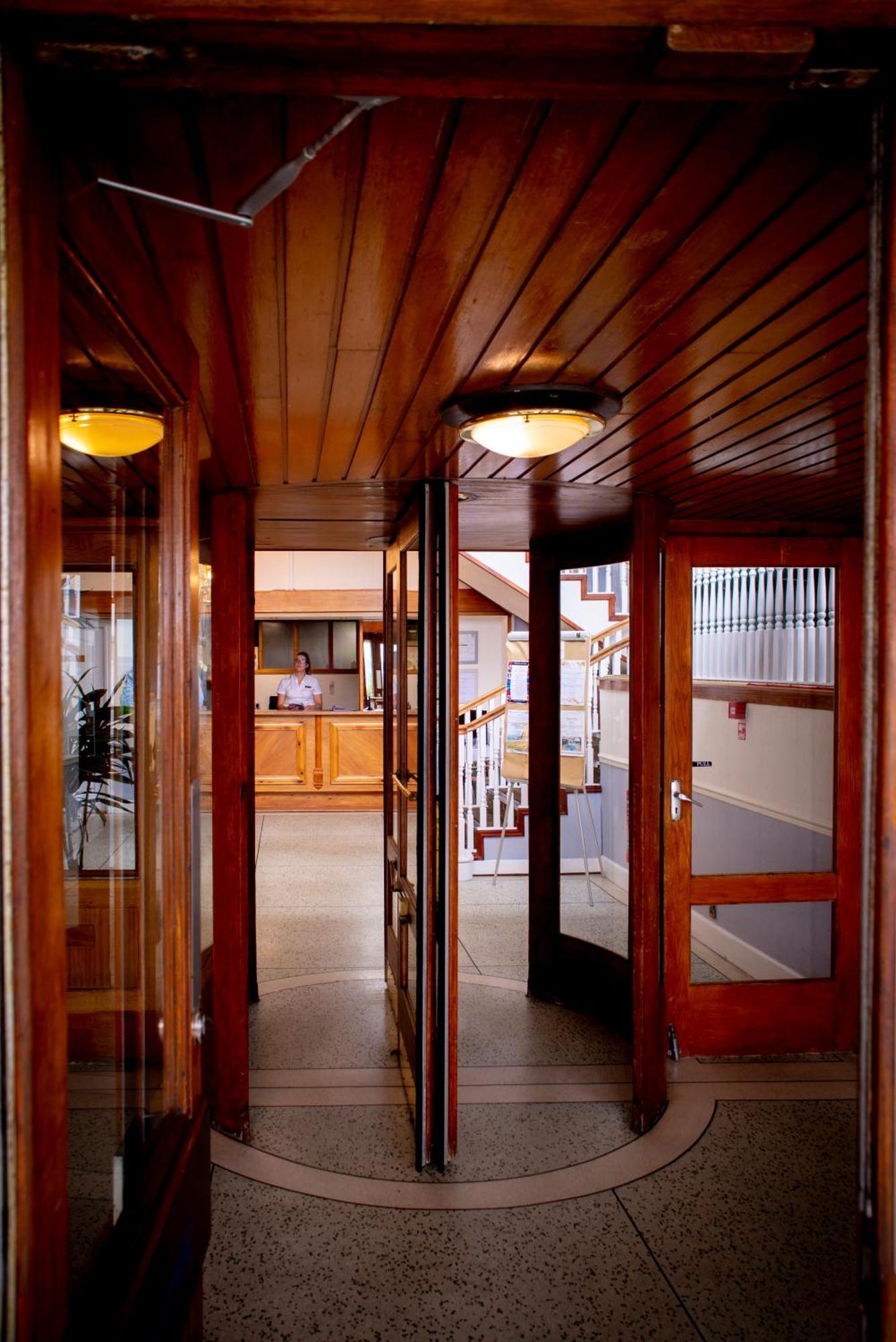 The Hannafore Point Hotel ลู ภายนอก รูปภาพ